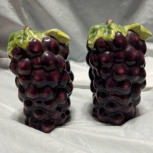 Grapes Salt Pepper Shakers